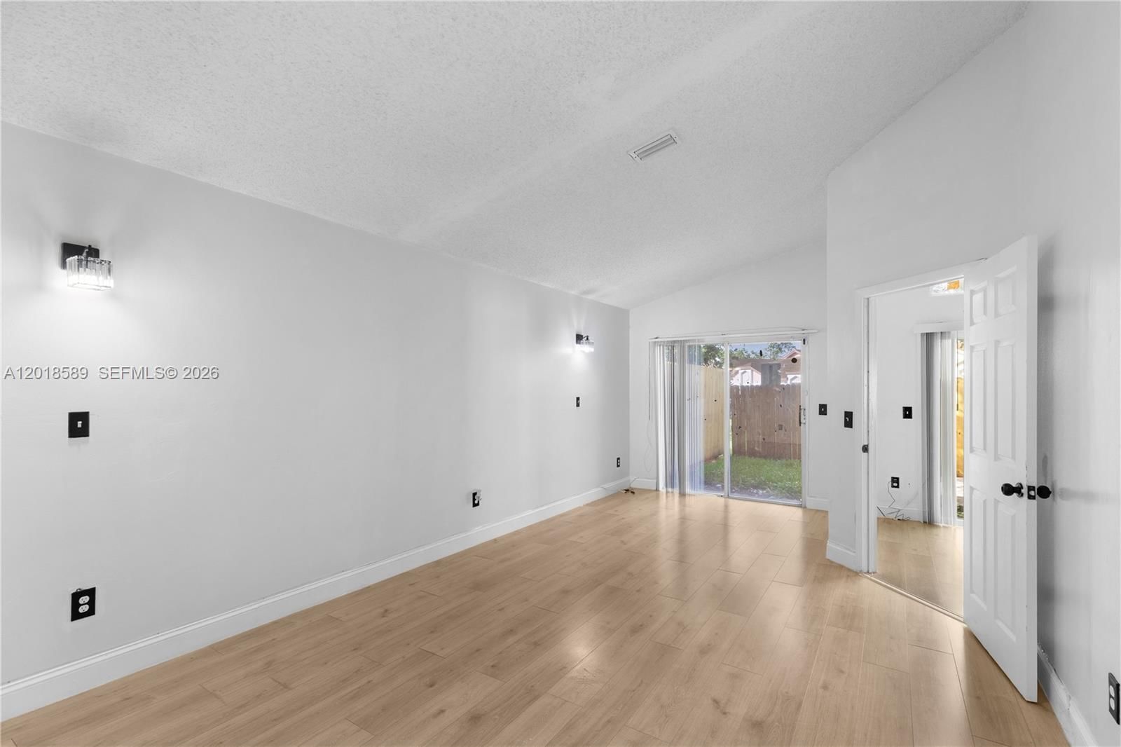 Real estate property located at 1035 Jasmine Ln, Broward, North Lauderdale Division, North Lauderdale, FL