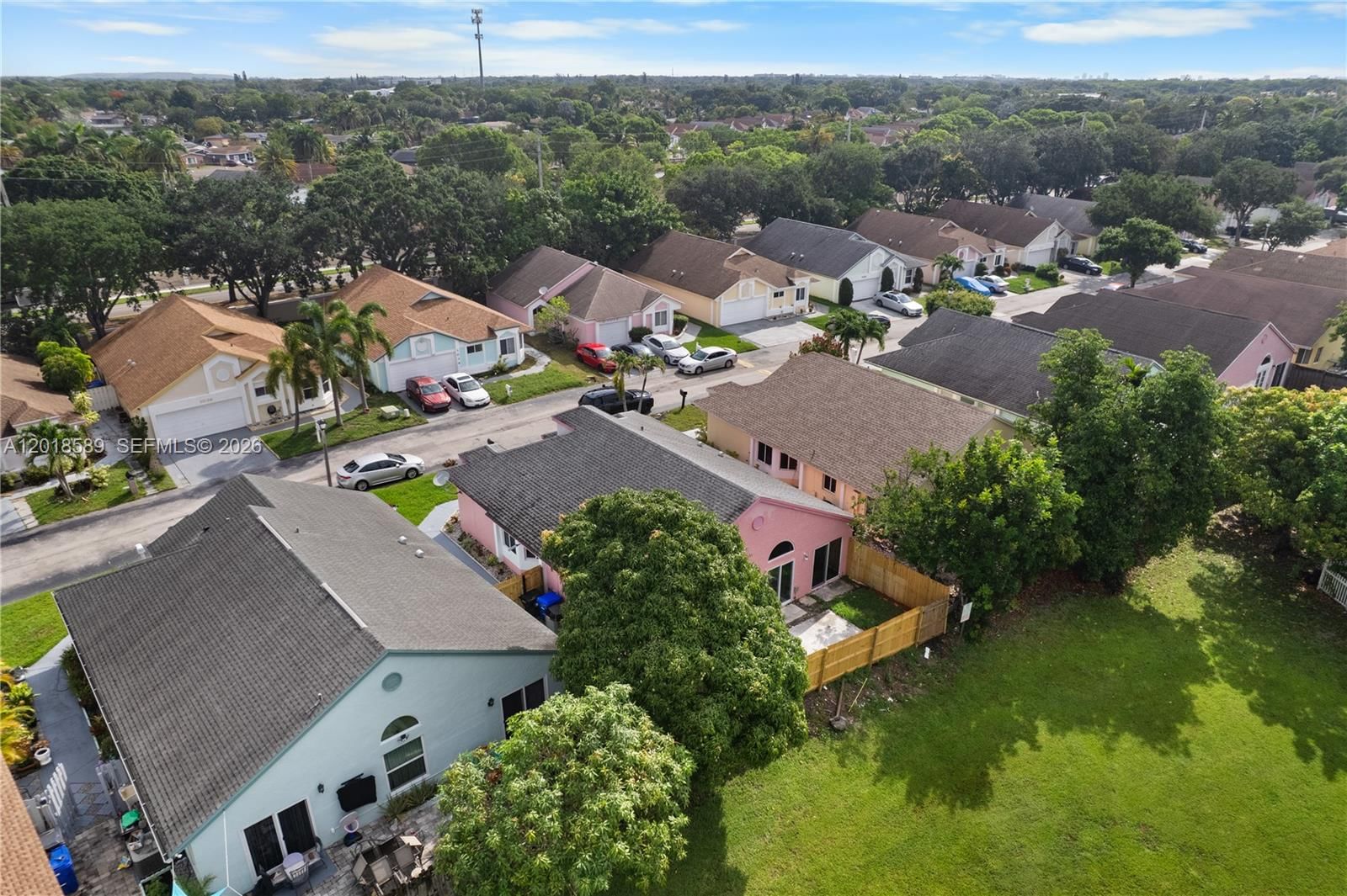 Real estate property located at 1035 Jasmine Ln, Broward, North Lauderdale Division, North Lauderdale, FL