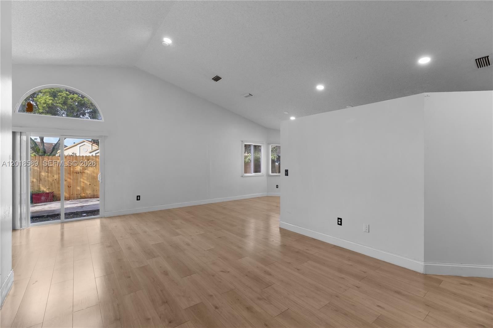 Real estate property located at 1035 Jasmine Ln, Broward, North Lauderdale Division, North Lauderdale, FL