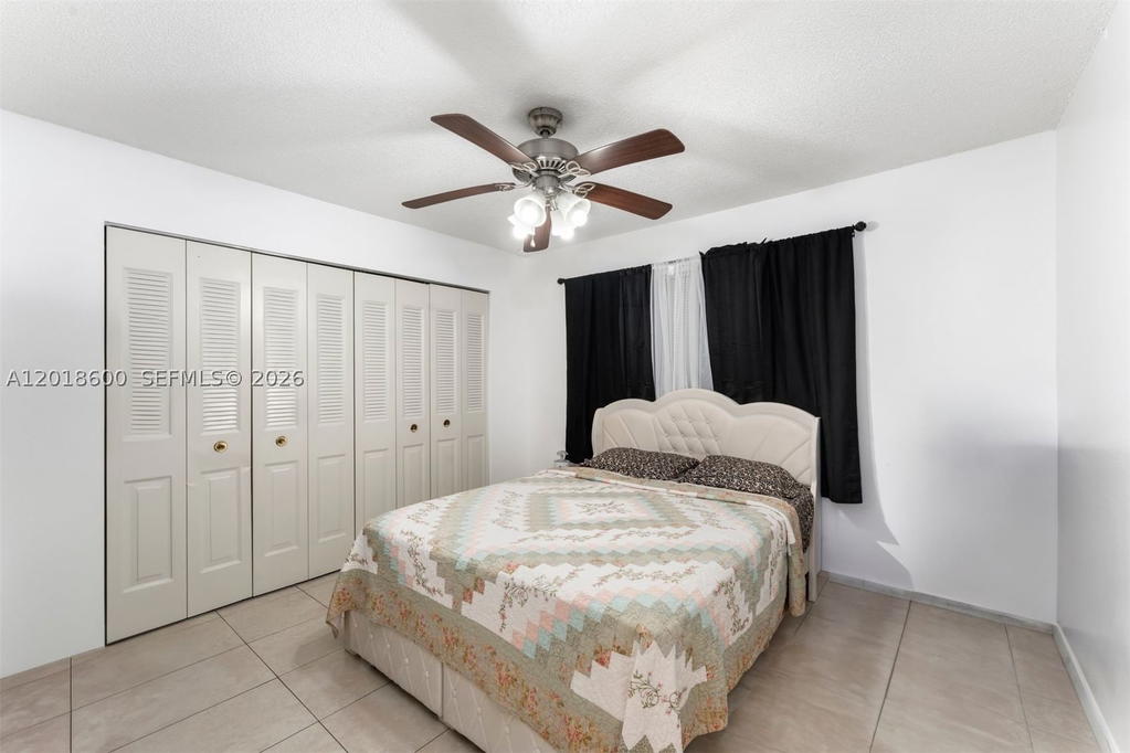 Real estate property located at 1900 54th St #220, Miami-dade, Westland Eden Condo Ii, Hialeah, FL