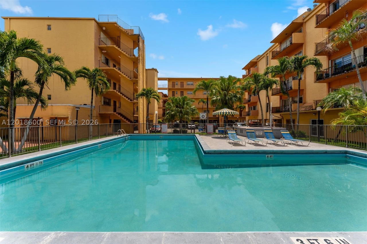 Real estate property located at 1900 54th St #220, Miami-dade, Westland Eden Condo Ii, Hialeah, FL