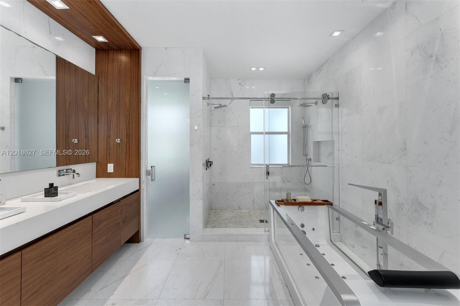 Real estate property located at 229 Golden Beach Dr, Miami-dade, Golden Beach Sec D, Golden Beach, FL