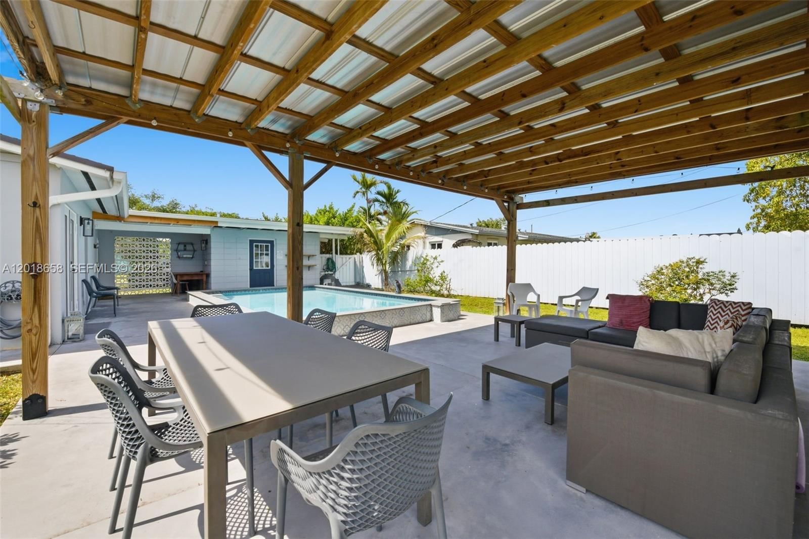 Real estate property located at 9955 215th St, Miami-dade, Cutler Ridge Sec 7, Cutler Bay, FL