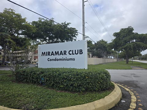 Real estate property located at 3396 Foxcroft Rd #113, Broward, Miramar Club Condominium, Miramar, FL