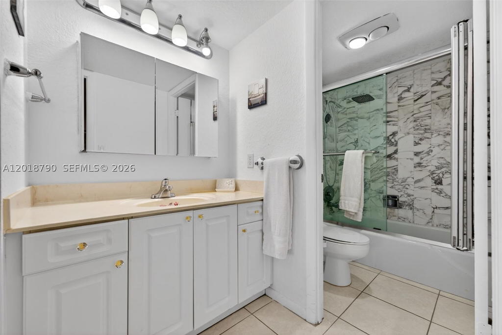 Real estate property located at 10777 Sample Rd #209, Broward, Country Club Tower Of Cor, Coral Springs, FL