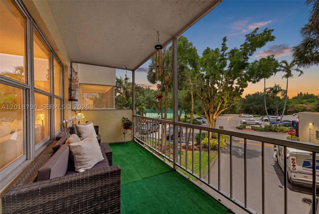 Real estate property located at 10777 Sample Rd #209, Broward, Country Club Tower Of Cor, Coral Springs, FL