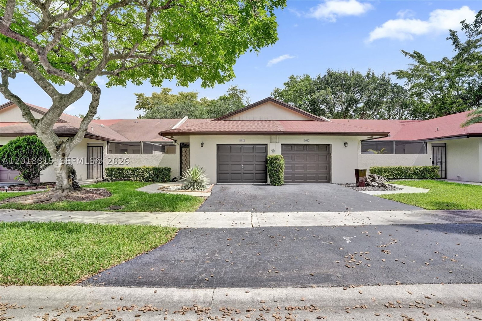 Real estate property located at 9011 61st St, Broward, Landings On Cypress Green, Tamarac, FL