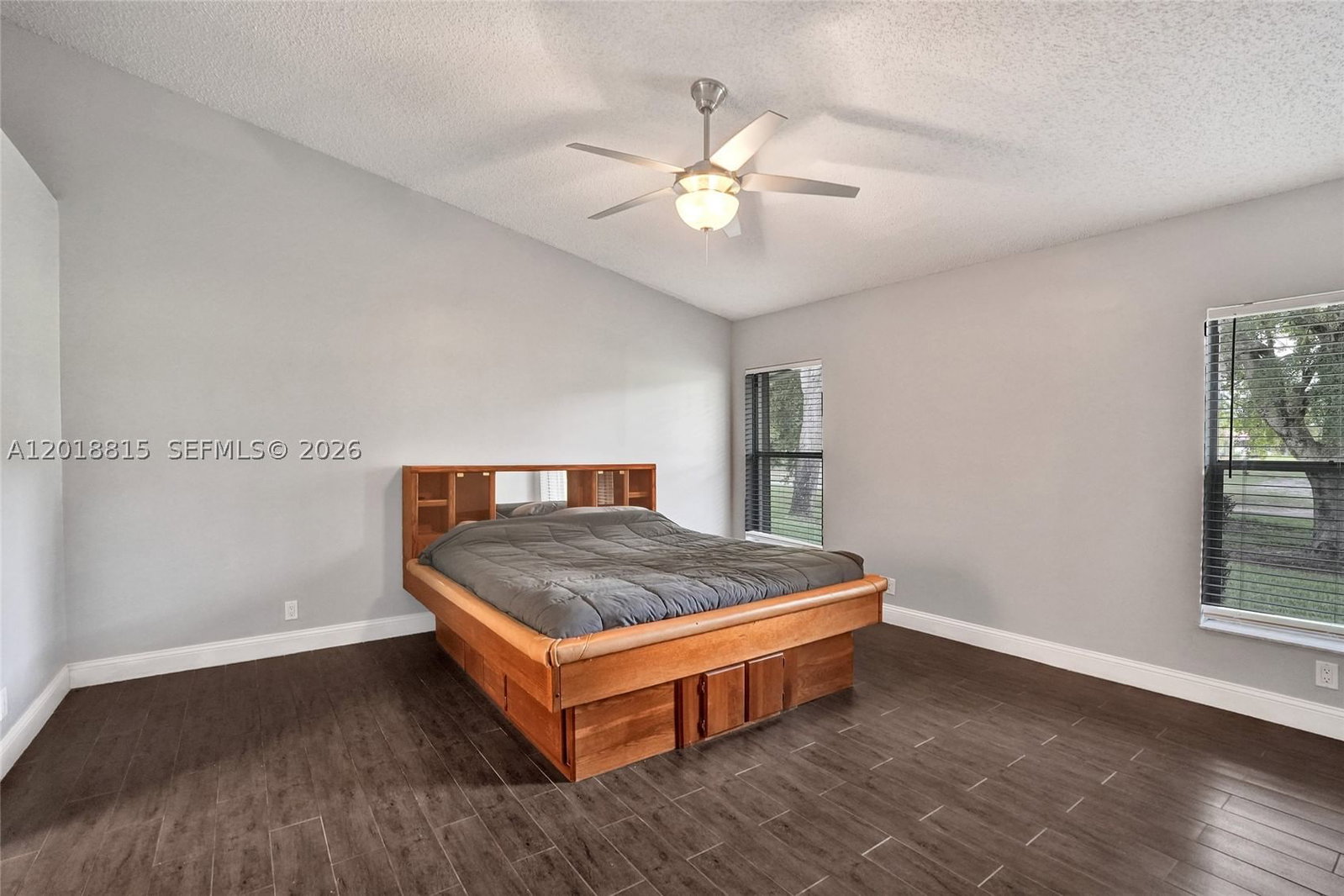 Real estate property located at 9011 61st St, Broward, Landings On Cypress Green, Tamarac, FL