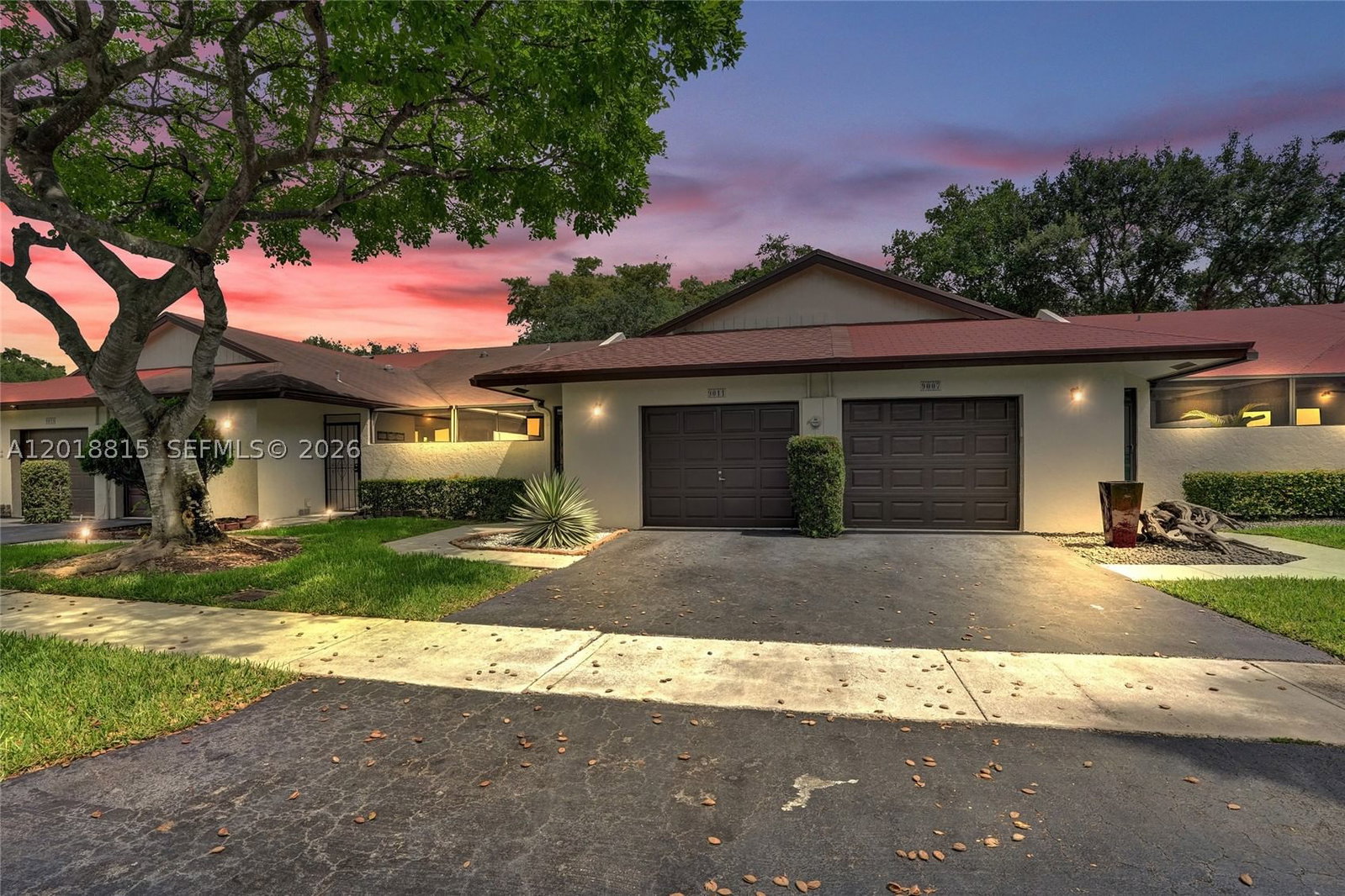 Real estate property located at 9011 61st St, Broward, Landings On Cypress Green, Tamarac, FL