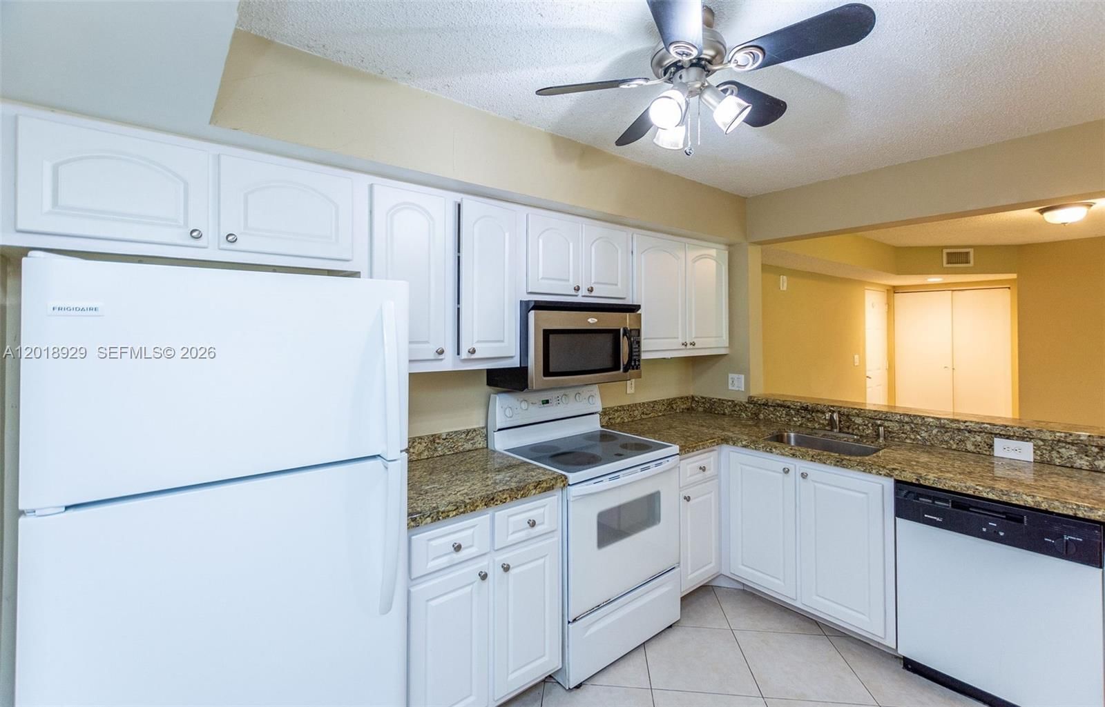 Real estate property located at 5721 Riverside Dr #202B5, Broward, Grand Oasis Condo, Coral Springs, FL