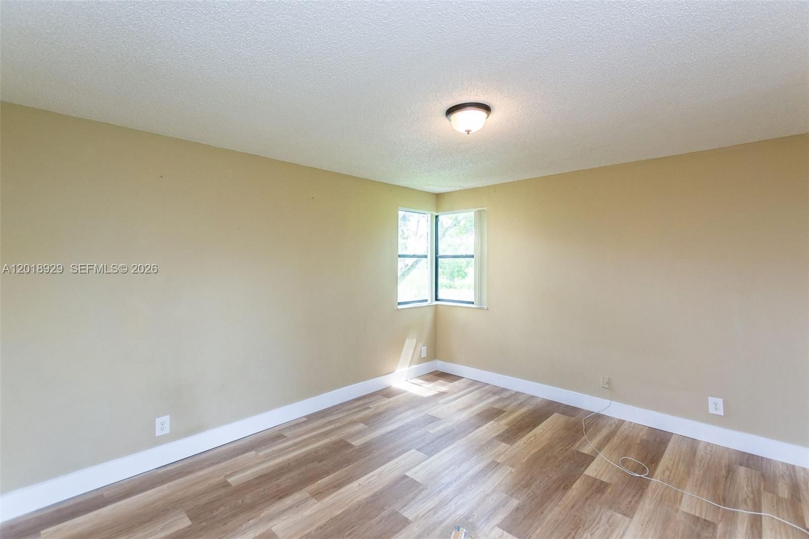 Real estate property located at 5721 Riverside Dr #202B5, Broward, Grand Oasis Condo, Coral Springs, FL