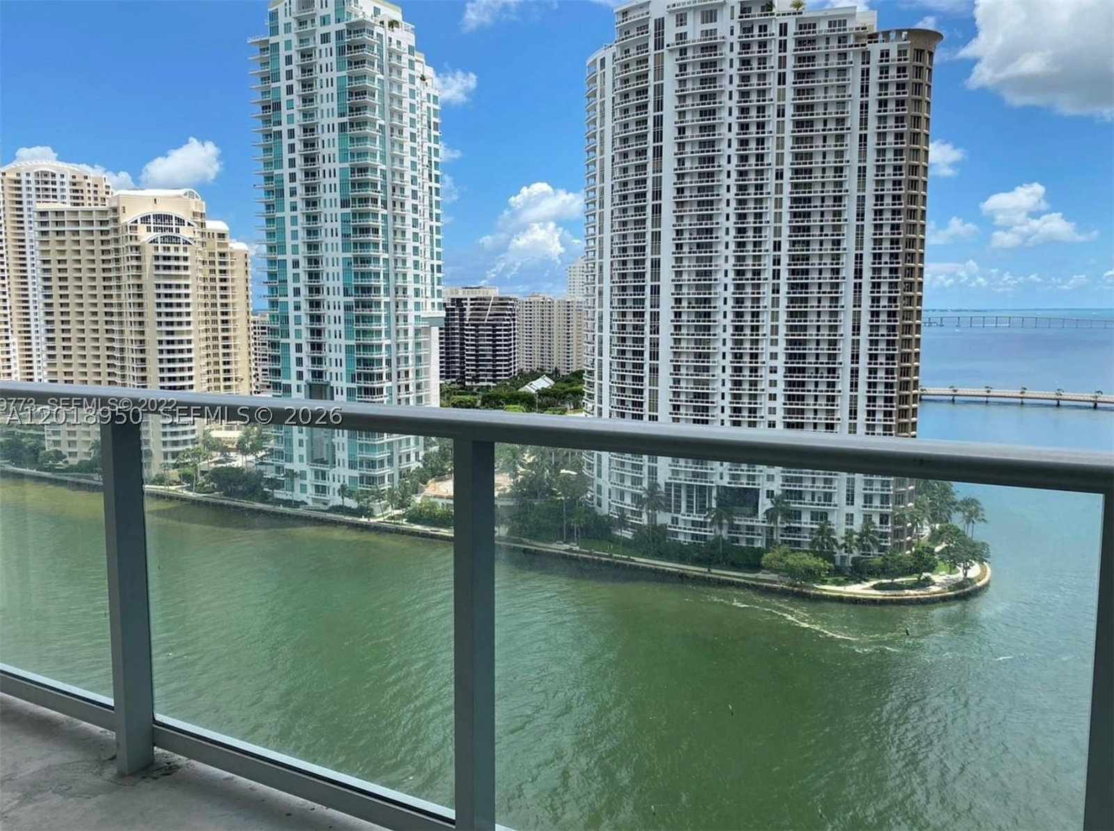 Real estate property located at 300 Biscayne Blvd T-1606, Miami-dade, Met 1 Condo, Miami, FL