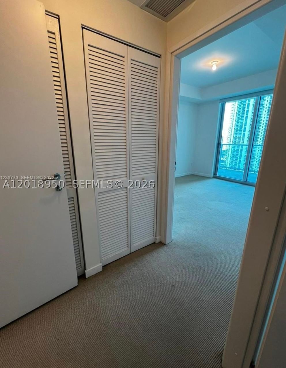 Real estate property located at 300 Biscayne Blvd T-1606, Miami-dade, Met 1 Condo, Miami, FL