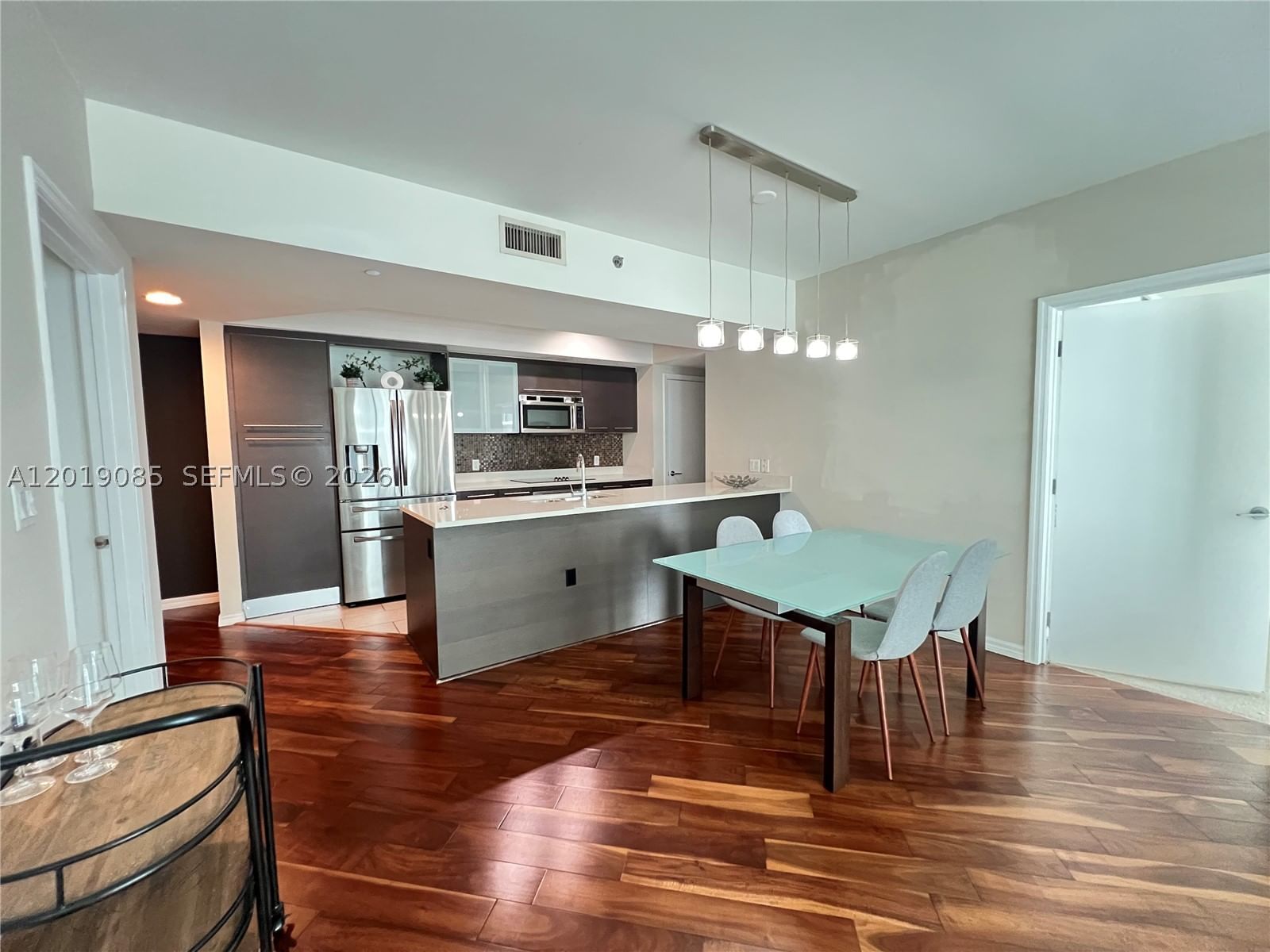 Real estate property located at 55 6th St #3305, Miami-dade, 500 Brickell West Condo, Miami, FL