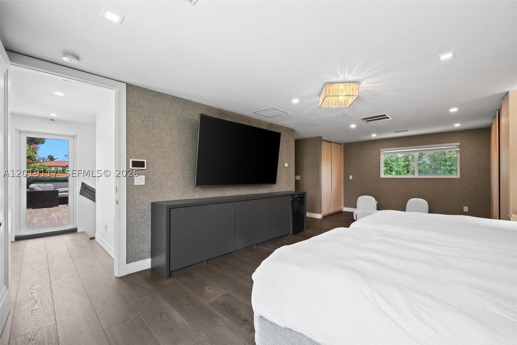 Real estate property located at 3748 Prairie Ave, Miami-dade, Mid Golf Sub 1st Addn, Miami Beach, FL