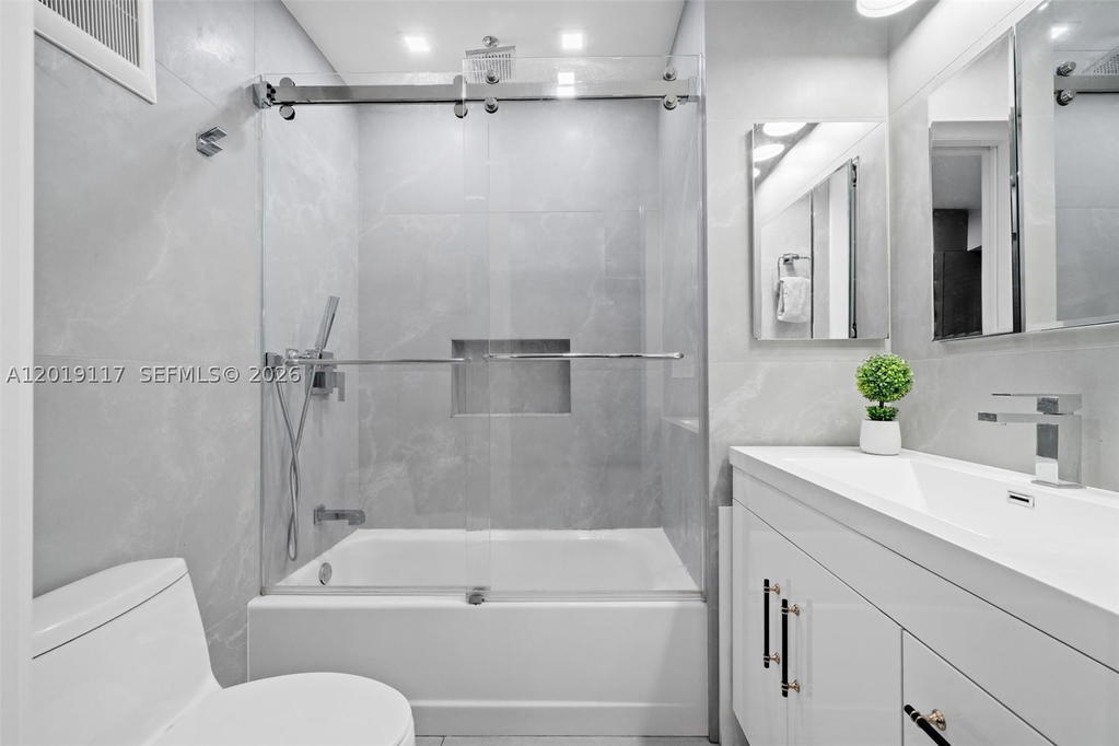 Real estate property located at 3748 Prairie Ave, Miami-dade, Mid Golf Sub 1st Addn, Miami Beach, FL