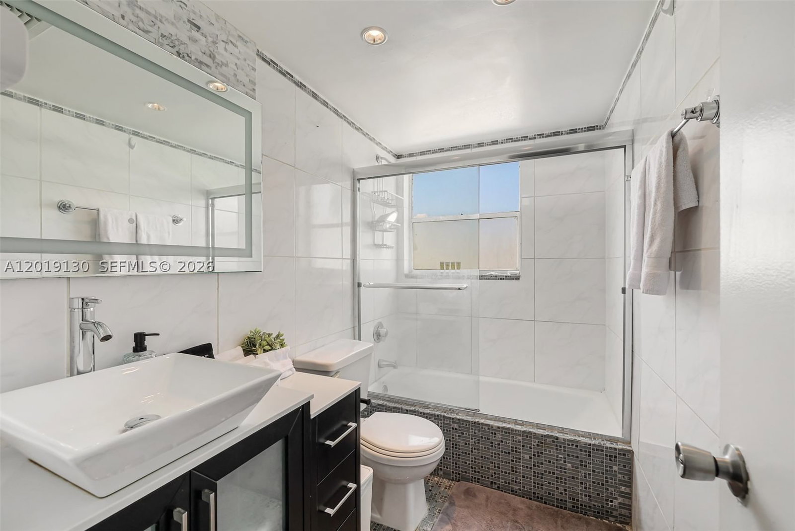 Real estate property located at 1881 Washington Ave #4B, Miami-dade, Octagon Towers I Condo, Miami Beach, FL