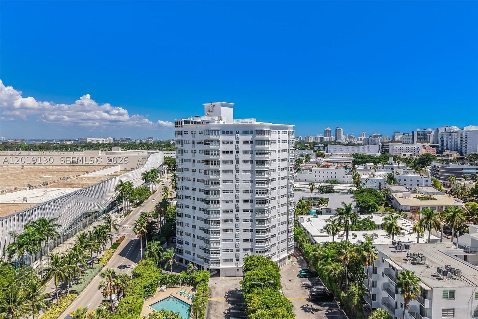 Real estate property located at 1881 Washington Ave #4B, Miami-dade, Octagon Towers I Condo, Miami Beach, FL