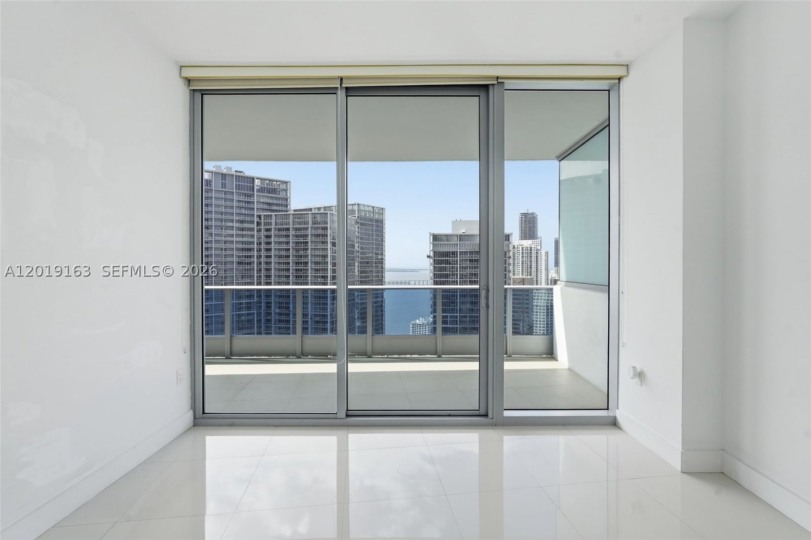 Real estate property located at 200 Biscayne Boulevard Way #4904, Miami-dade, Epic West Condo, Miami, FL