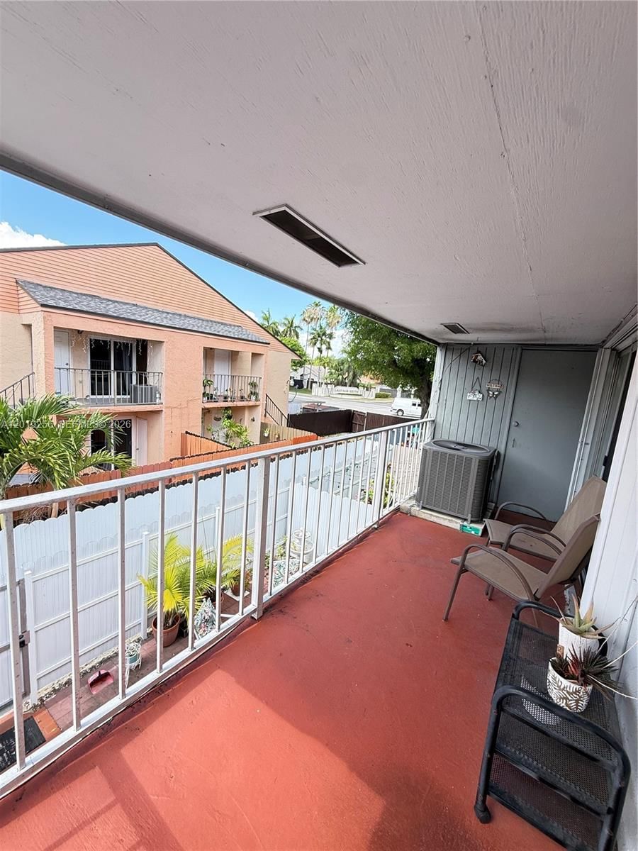 Real estate property located at 8480 156th Pl #620, Miami-dade, South Lake Villas Condo, Miami, FL
