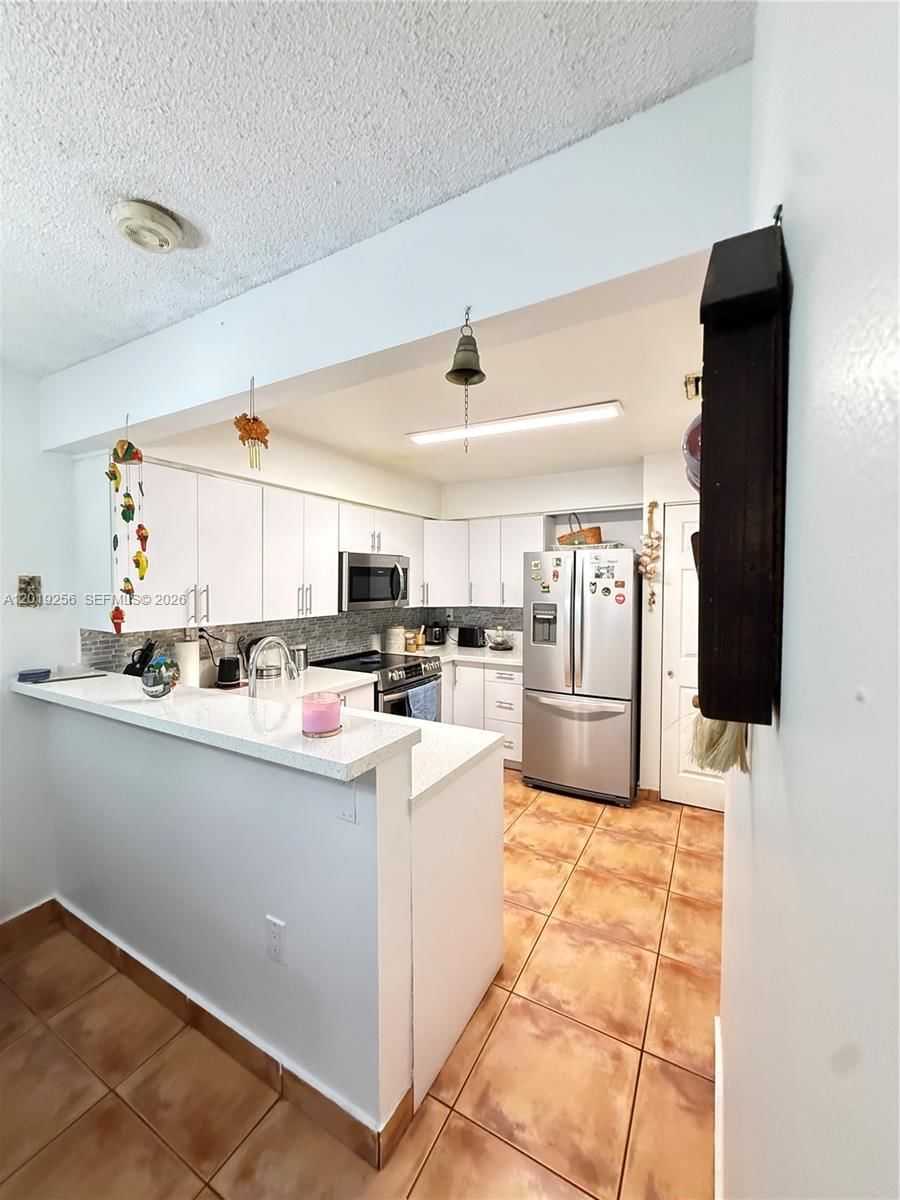 Real estate property located at 8480 156th Pl #620, Miami-dade, South Lake Villas Condo, Miami, FL