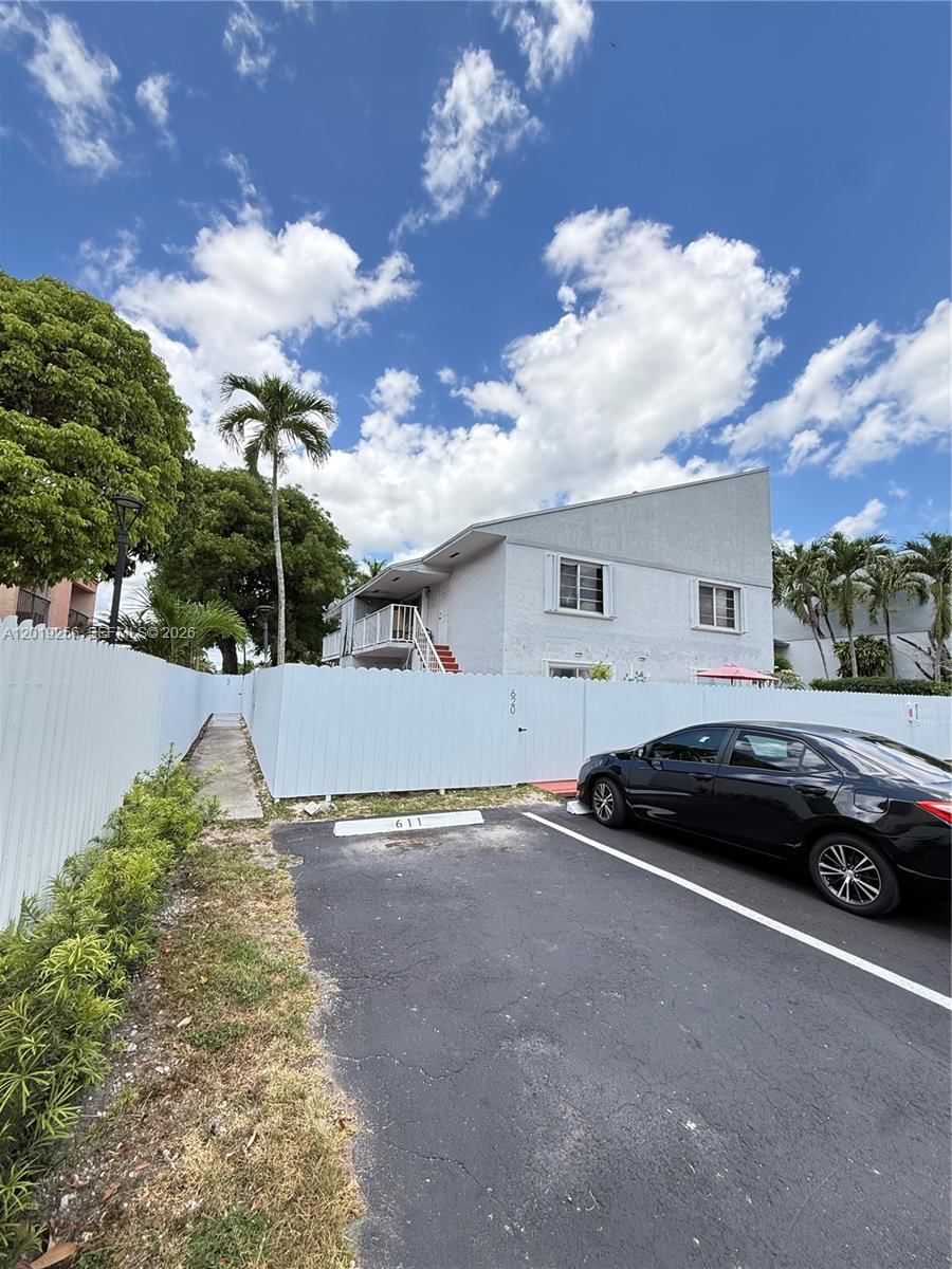 Real estate property located at 8480 156th Pl #620, Miami-dade, South Lake Villas Condo, Miami, FL