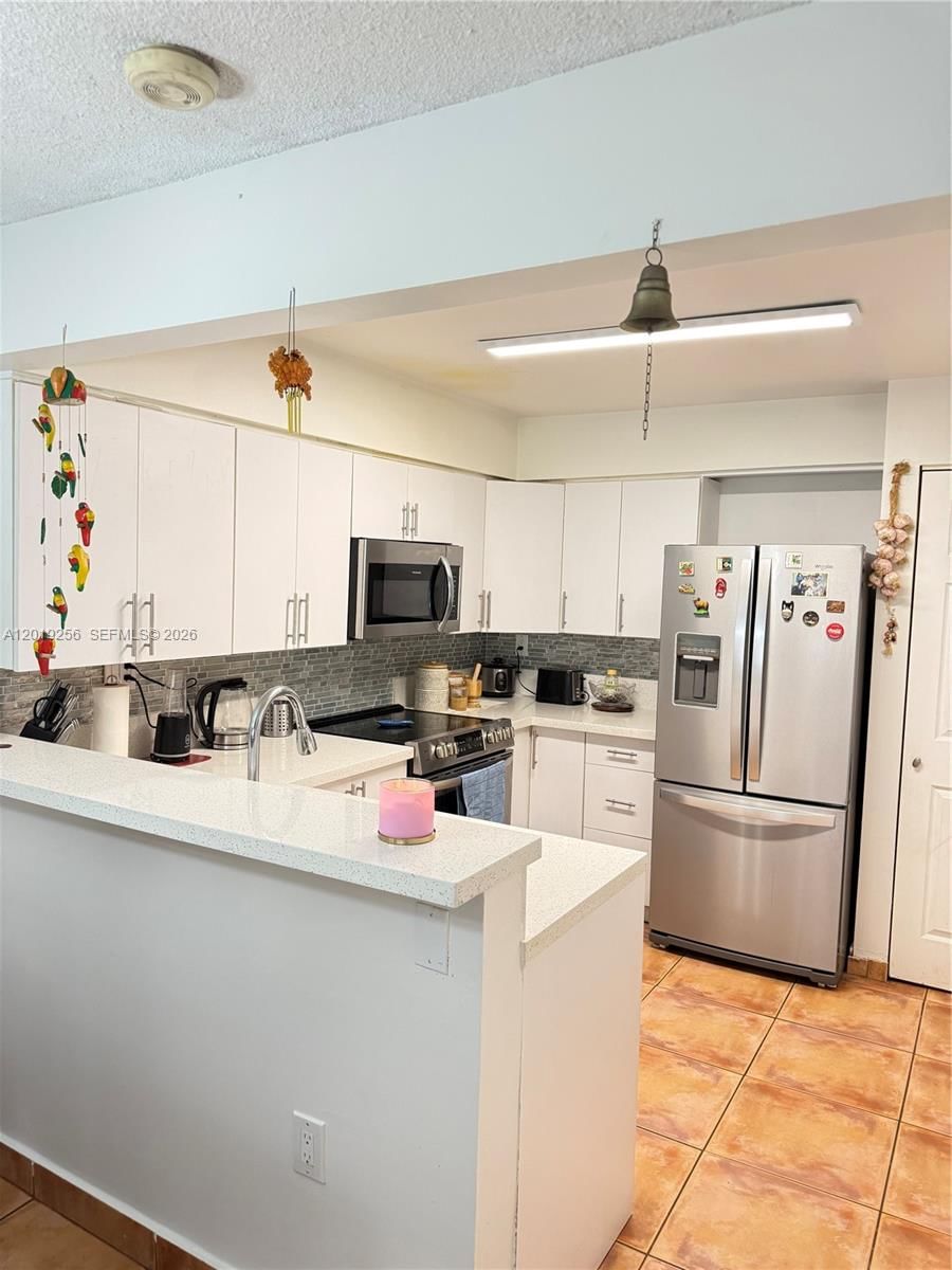 Real estate property located at 8480 156th Pl #620, Miami-dade, South Lake Villas Condo, Miami, FL