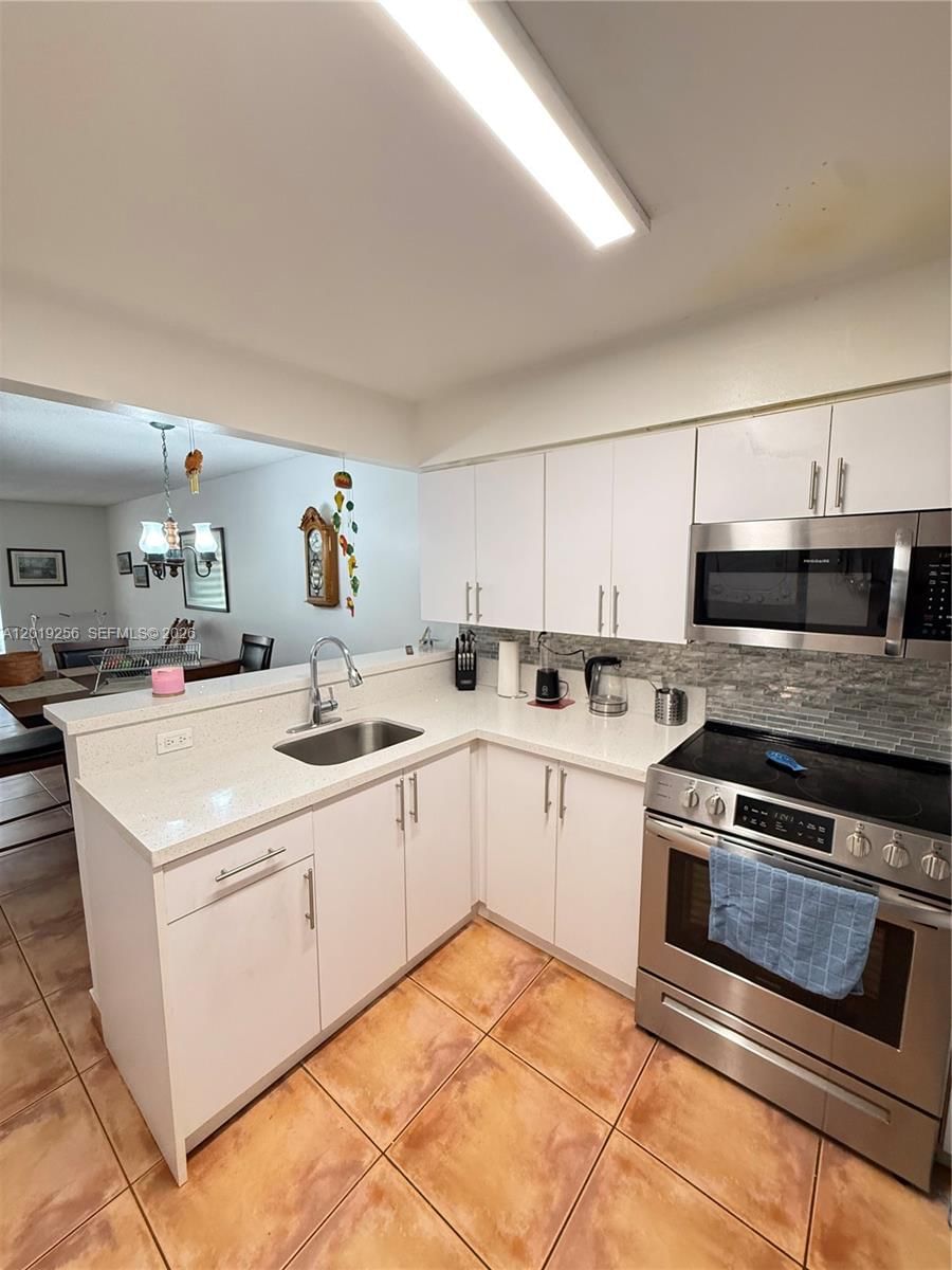 Real estate property located at 8480 156th Pl #620, Miami-dade, South Lake Villas Condo, Miami, FL