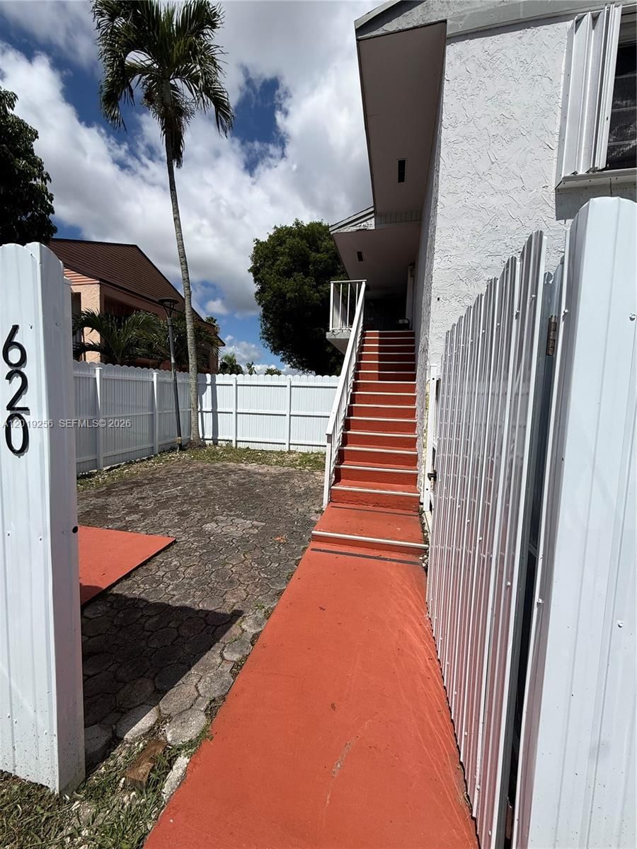 Real estate property located at 8480 156th Pl #620, Miami-dade, South Lake Villas Condo, Miami, FL