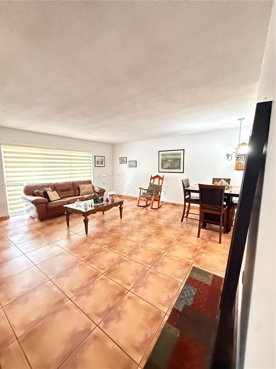 Real estate property located at 8480 156th Pl #620, Miami-dade, South Lake Villas Condo, Miami, FL