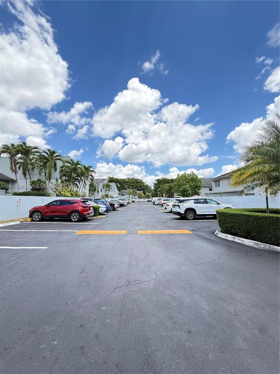 Real estate property located at 8480 156th Pl #620, Miami-dade, South Lake Villas Condo, Miami, FL