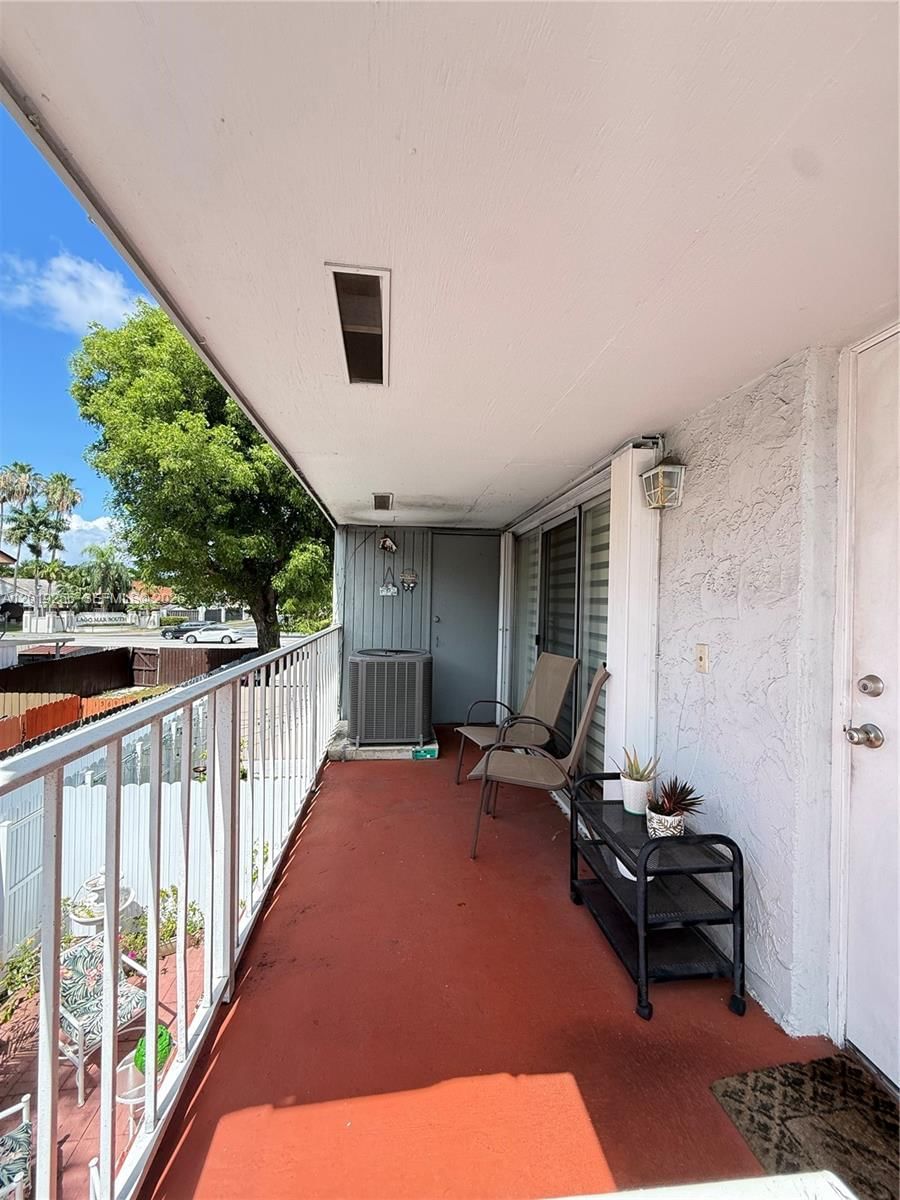 Real estate property located at 8480 156th Pl #620, Miami-dade, South Lake Villas Condo, Miami, FL