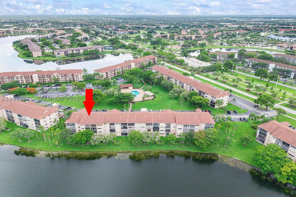 Real estate property located at 13700 14th St #411D, Broward, Suffolk At Century Villag, Pembroke Pines, FL