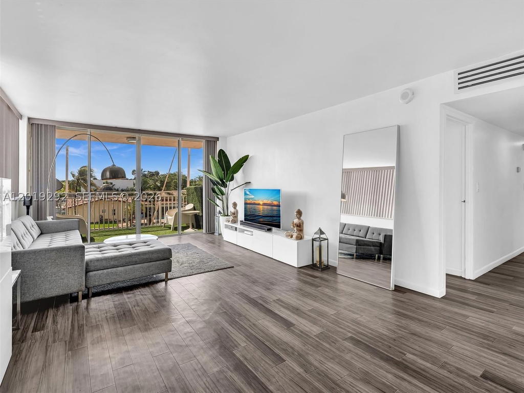 Real estate property located at 2450 135th St #201, Miami-dade, Waterside Towers Condo, North Miami, FL