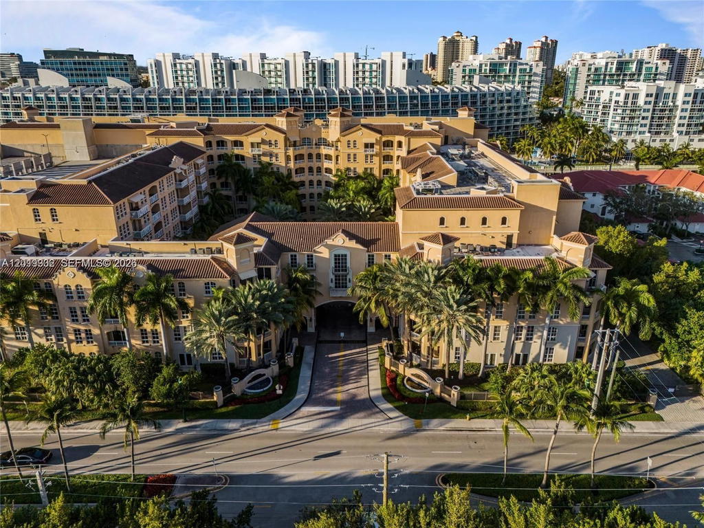 Real estate property located at 3001 185th St #219, Miami-dade, Alaqua Condo, Aventura, FL