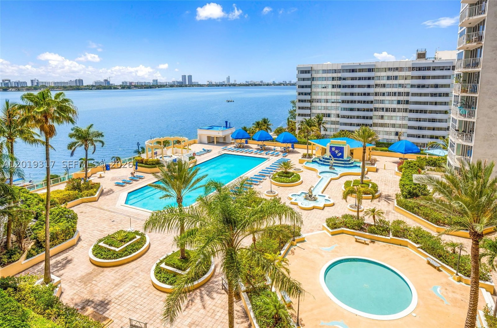 Real estate property located at 7601 Treasure Dr #923, Miami-dade, The Grandview Palace Cond, North Bay Village, FL