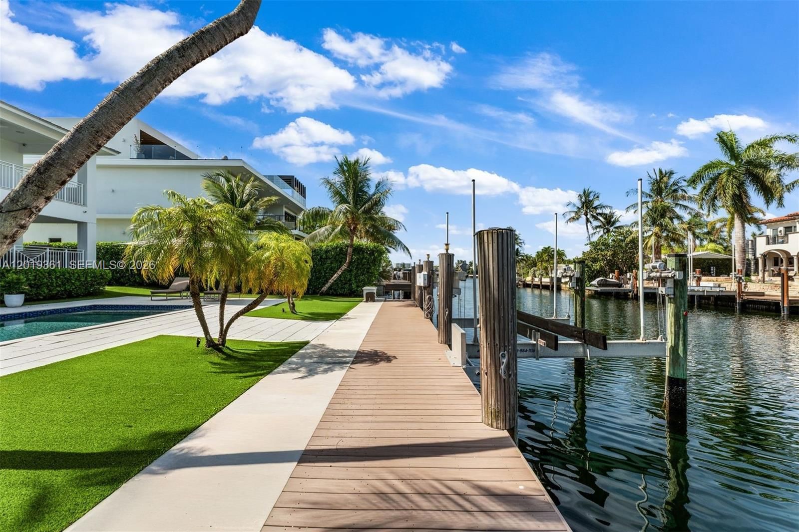 Real estate property located at 13040 Bayshore Dr, Miami-dade, Coronado Harbor, North Miami, FL