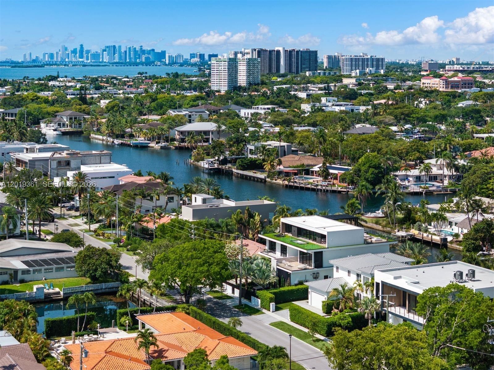 Real estate property located at 13040 Bayshore Dr, Miami-dade, Coronado Harbor, North Miami, FL