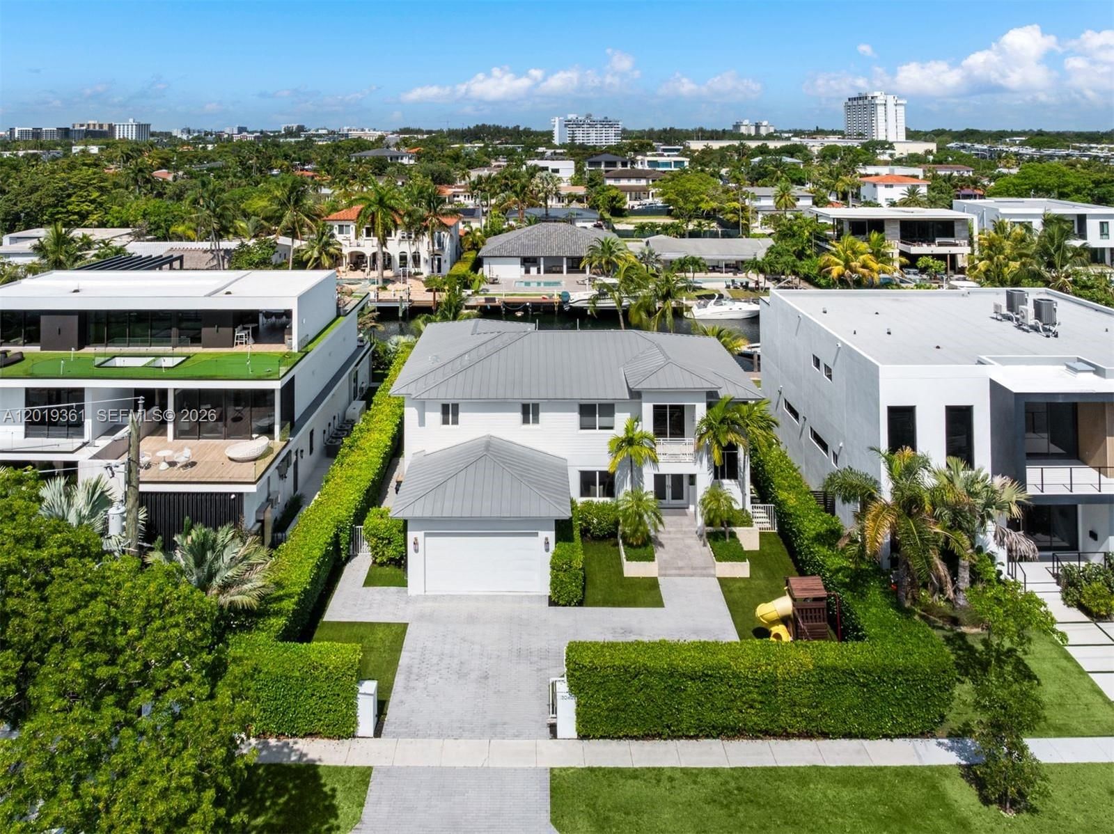 Real estate property located at 13040 Bayshore Dr, Miami-dade, Coronado Harbor, North Miami, FL