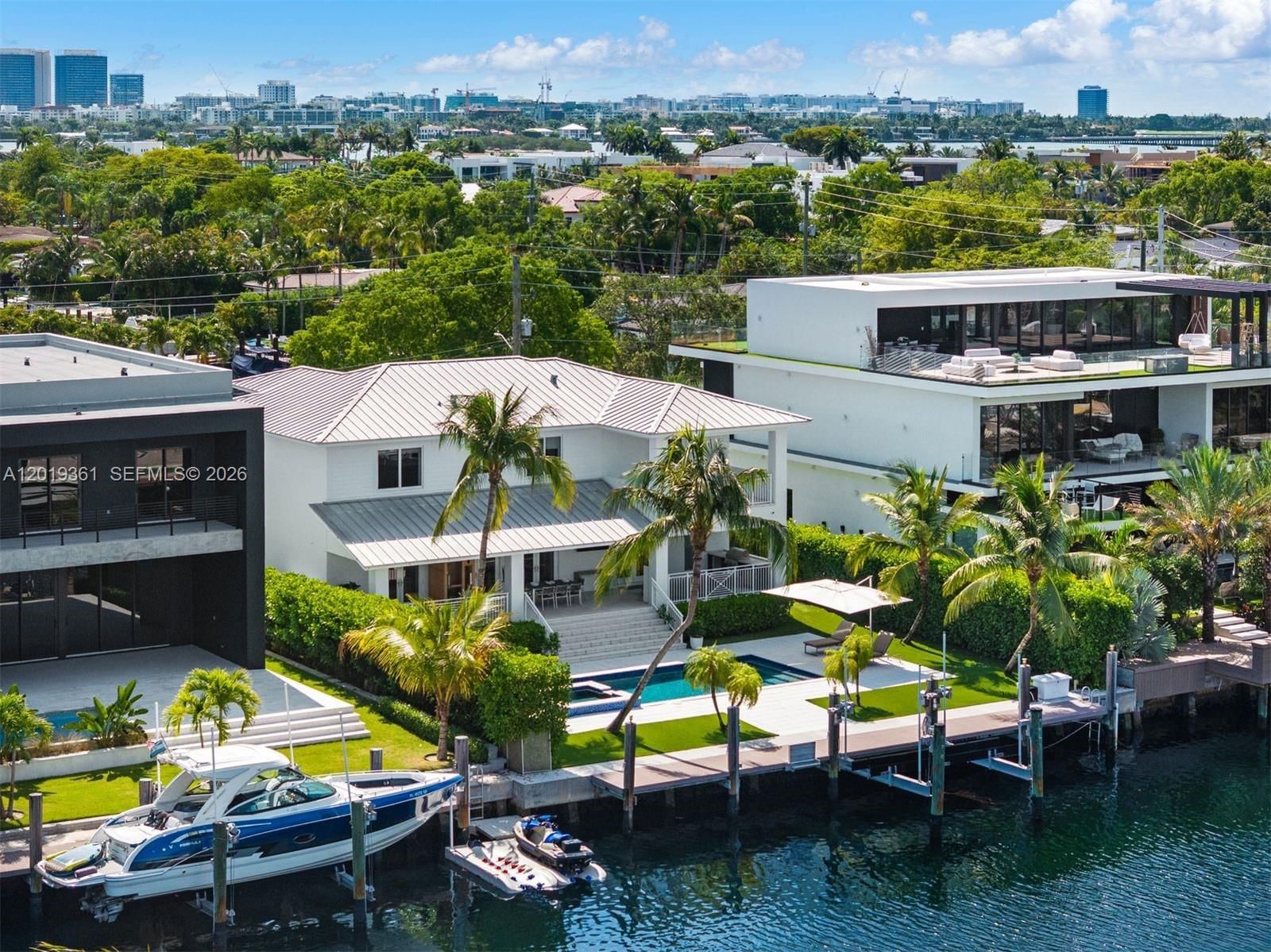 Real estate property located at 13040 Bayshore Dr, Miami-dade, Coronado Harbor, North Miami, FL