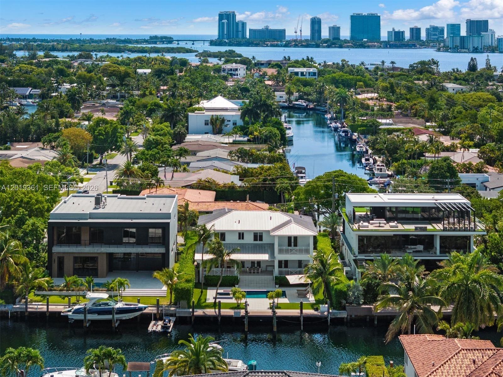 Real estate property located at 13040 Bayshore Dr, Miami-dade, Coronado Harbor, North Miami, FL