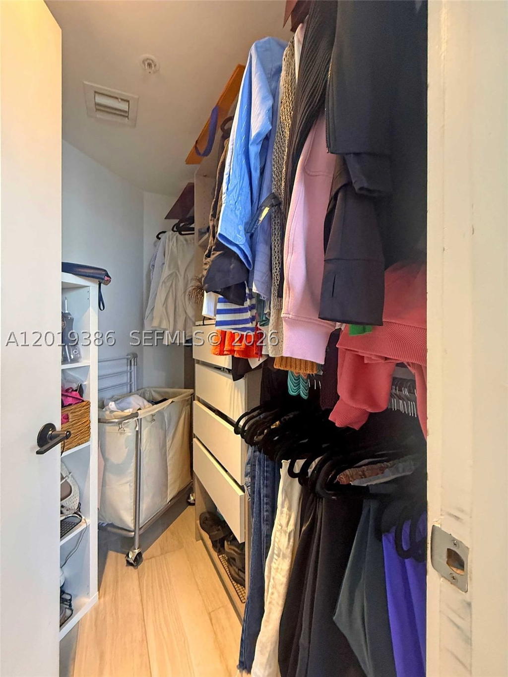 Real estate property located at 1010 2nd Ave #1709, Miami-dade, Brickell Ten Condo, Miami, FL
