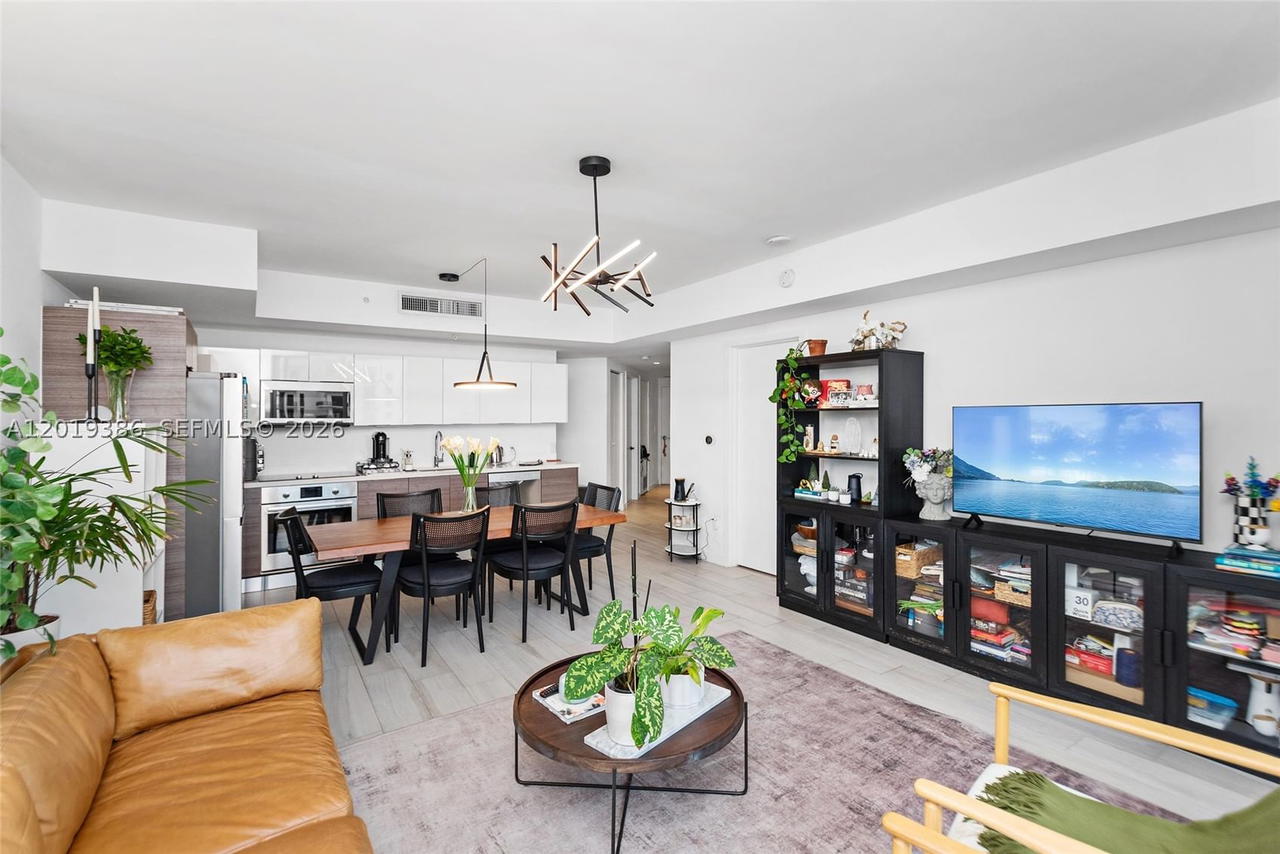 Real estate property located at 1010 2nd Ave #1709, Miami-dade, Brickell Ten Condo, Miami, FL