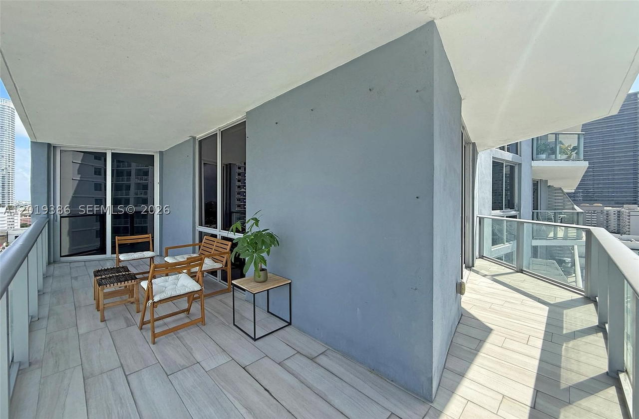 Real estate property located at 1010 2nd Ave #1709, Miami-dade, Brickell Ten Condo, Miami, FL