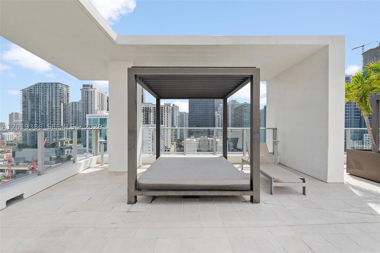 Real estate property located at 1010 2nd Ave #1709, Miami-dade, Brickell Ten Condo, Miami, FL