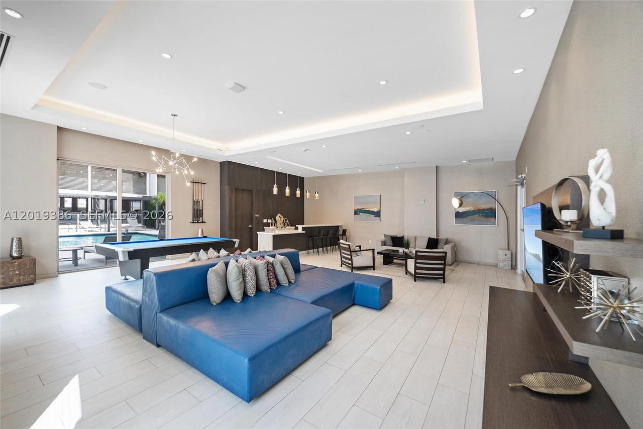 Real estate property located at 1010 2nd Ave #1709, Miami-dade, Brickell Ten Condo, Miami, FL