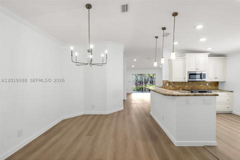Real estate property located at 5621 117th Ave, Broward, Wyndham Heights, Coral Springs, FL