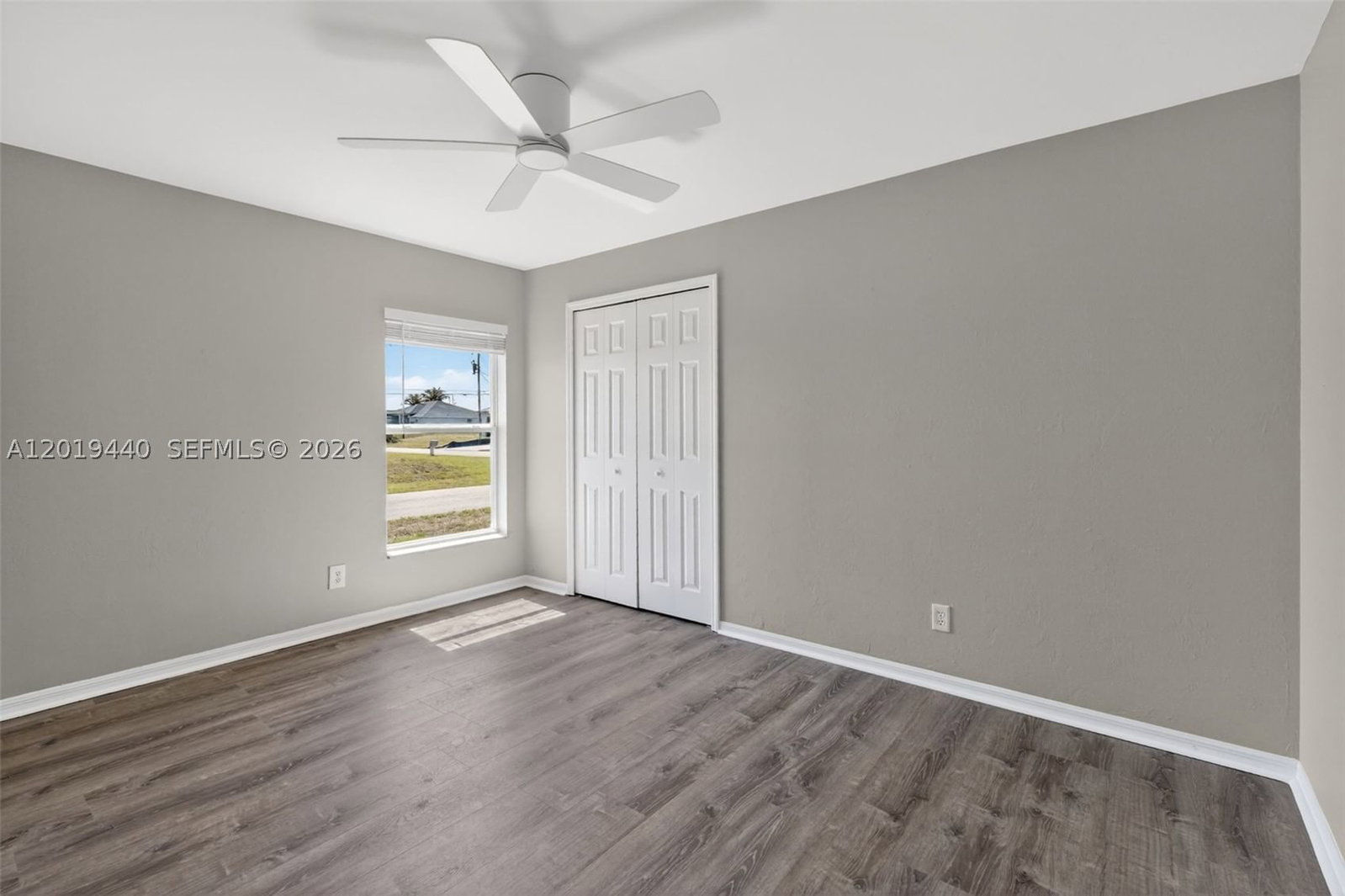 Real estate property located at 409 25th Ter, Lee, Cape Coral, Cape Coral, FL