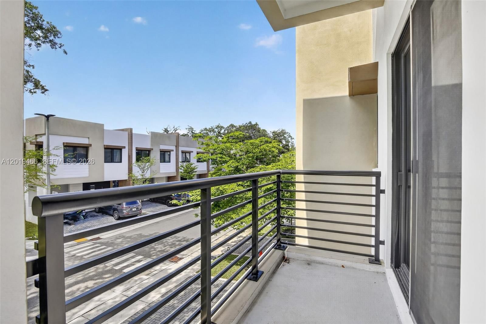Real estate property located at 4101 Oak Pl, Broward, Oaks Place, Dania Beach, FL