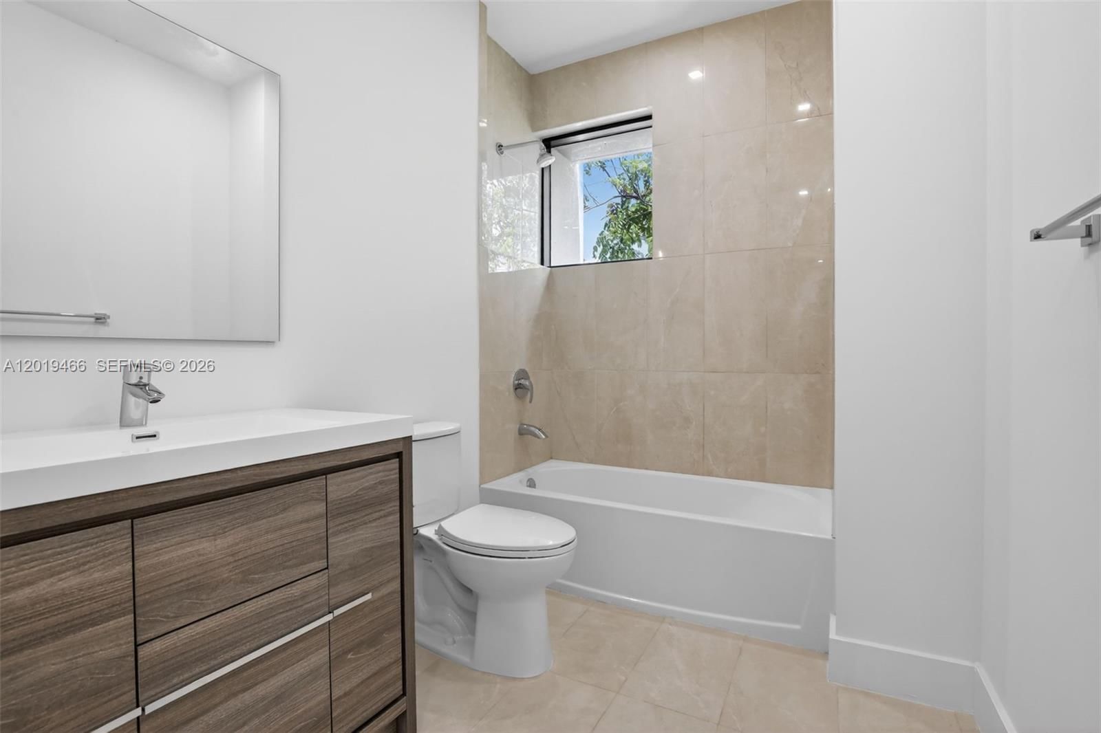 Real estate property located at 4101 Oak Pl, Broward, Oaks Place, Dania Beach, FL
